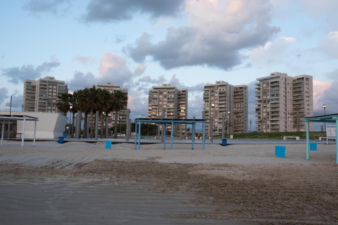Argaman Beach Apartment Acre Luaran gambar